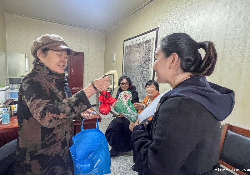 1335165f66d2cgai.jpg