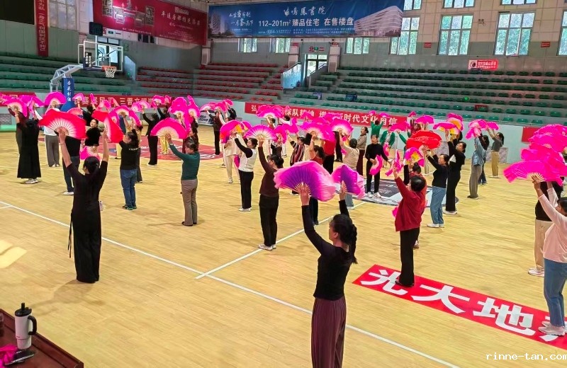 1758529408589836.jpg 平遥县举办2025年健身花戏培训3.jpg